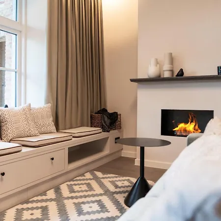 Alte Schule Uelvesbuell * فيستيرهيفير