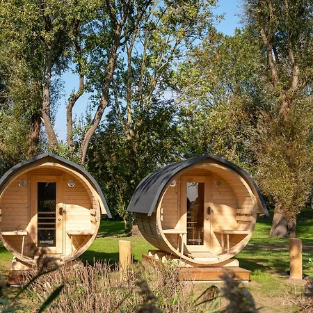 Alte Schule Uelvesbuell شقة