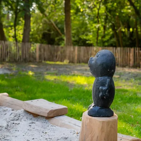 Alte Schule Uelvesbuell فيستيرهيفير